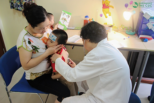 Tràn dịch màng phổi là bệnh nguy hiểm thường gặp ở trẻ nhỏ